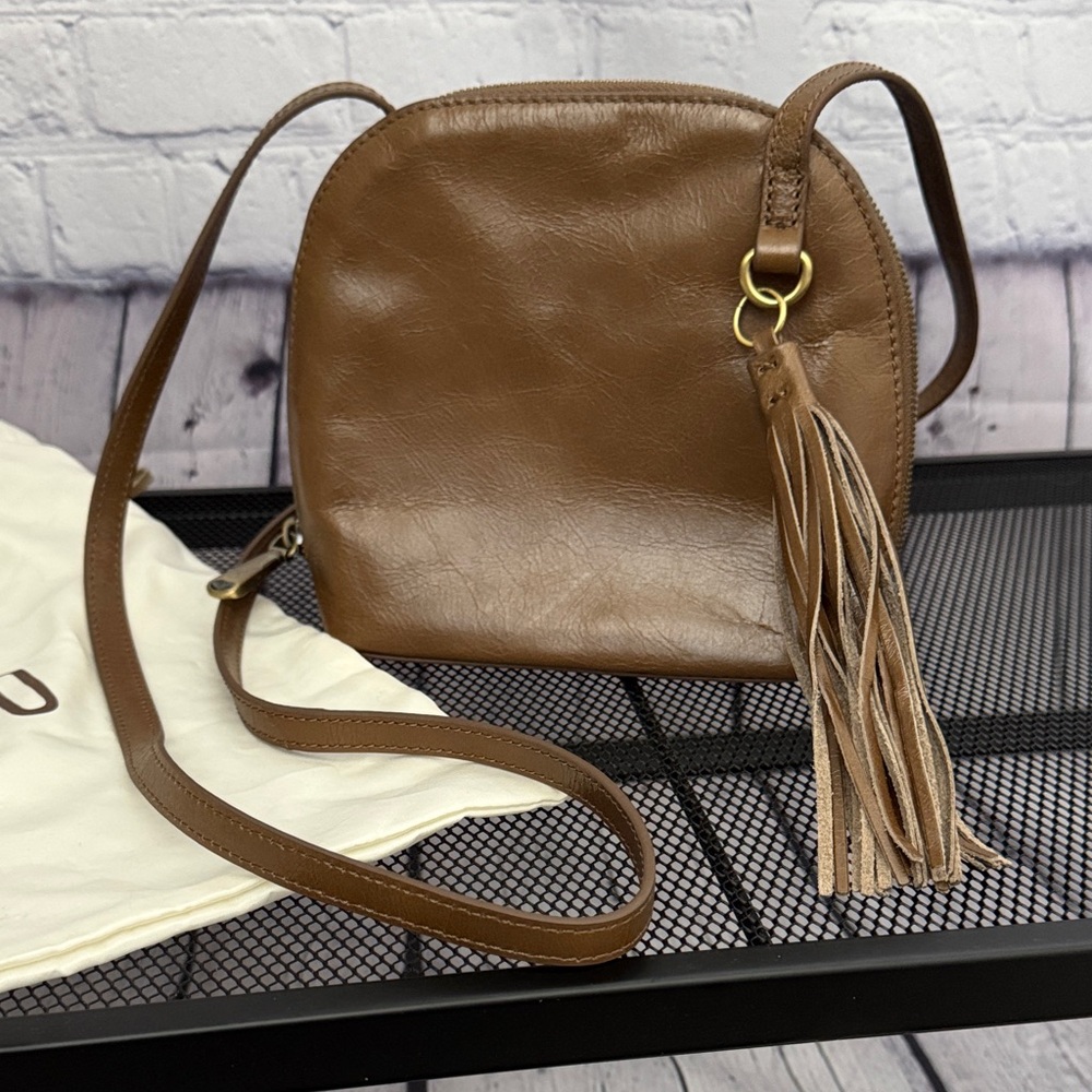 Classic Tan Leather Crossbody with Tassel Accent